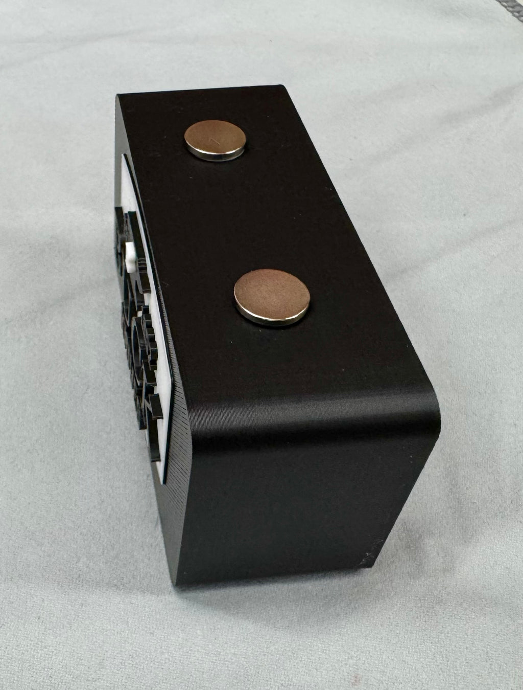 Buck Knives Magnetic Display Stand – Black 3D Printed Knife Holder (4” x 2” x 1.5”)