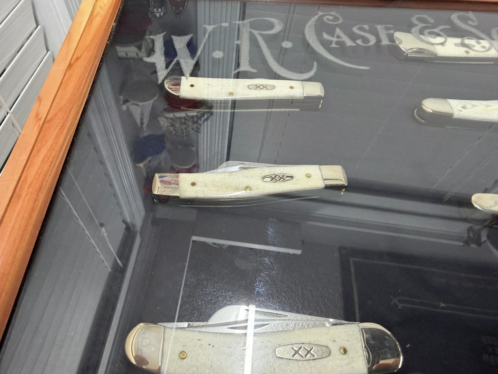 Case XX Smooth Natural Bone 10-Knife Collector Set – Locking Cedar Display Case