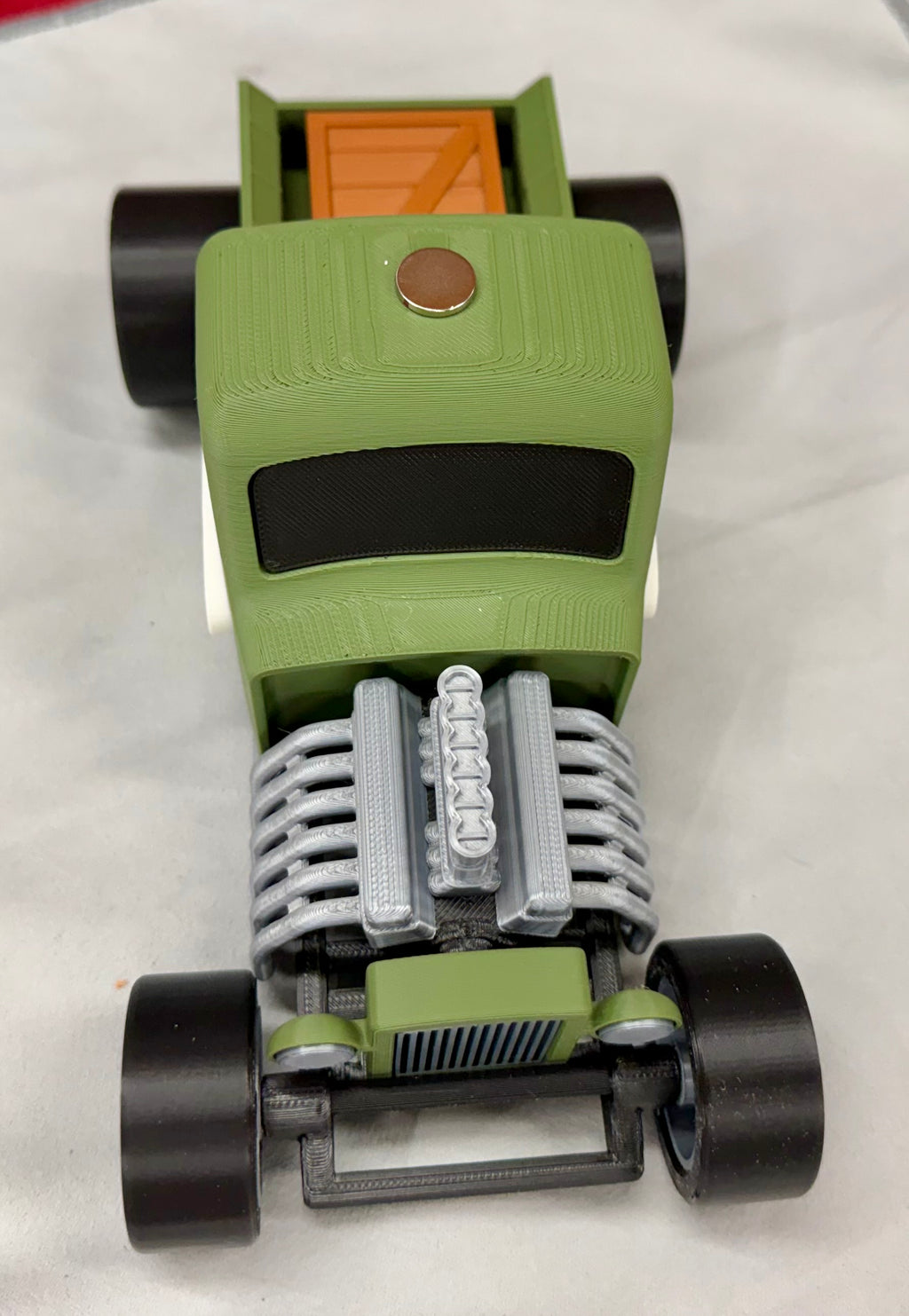 CASE XX OD Green Hot Rod Knife Display – 3D Printed Magnetic Collector Stand (Knife Not Included)