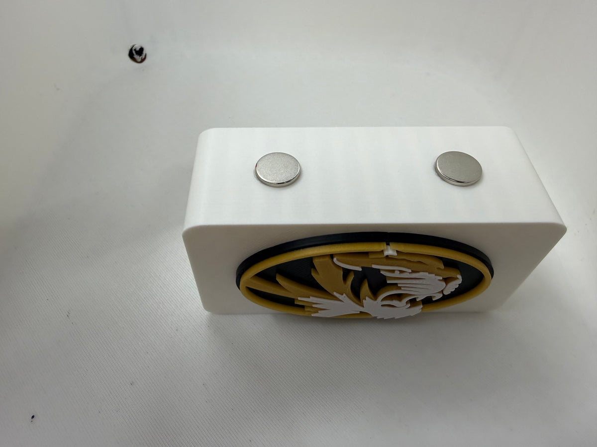 Missouri Tigers Magnetic Knife Display Block – 3D Printed White with Mizzou Logo