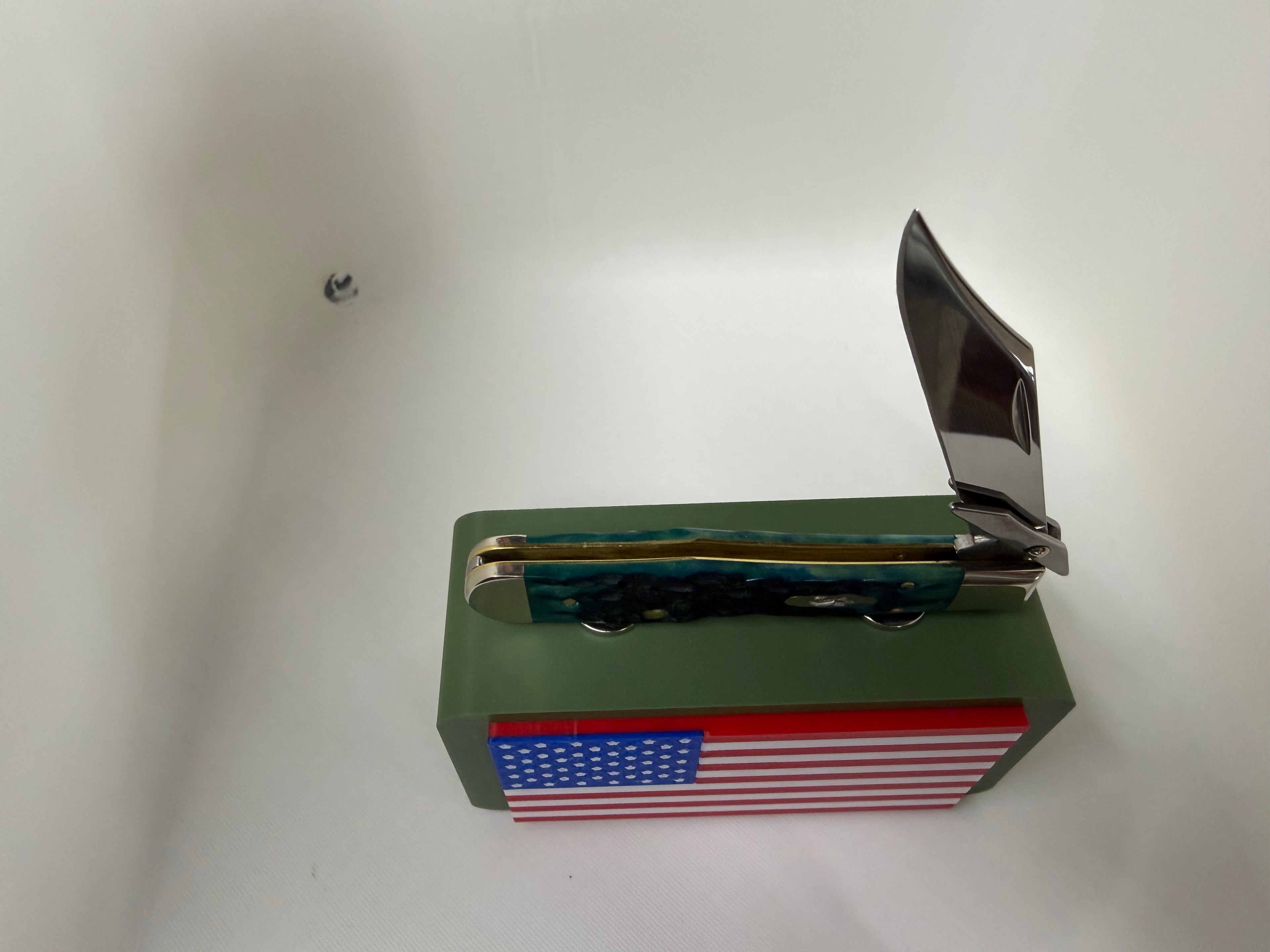 2026 Case XX Kentucky Bluegrass Cheetah Cub 611 1/2L SS Vault Knife NIB RARE