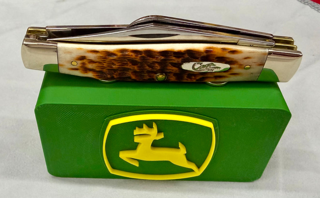 John Deere Green Magnetic Knife Display Stand – 3D Printed EDC Holder (4” x 2” x 1.5”)