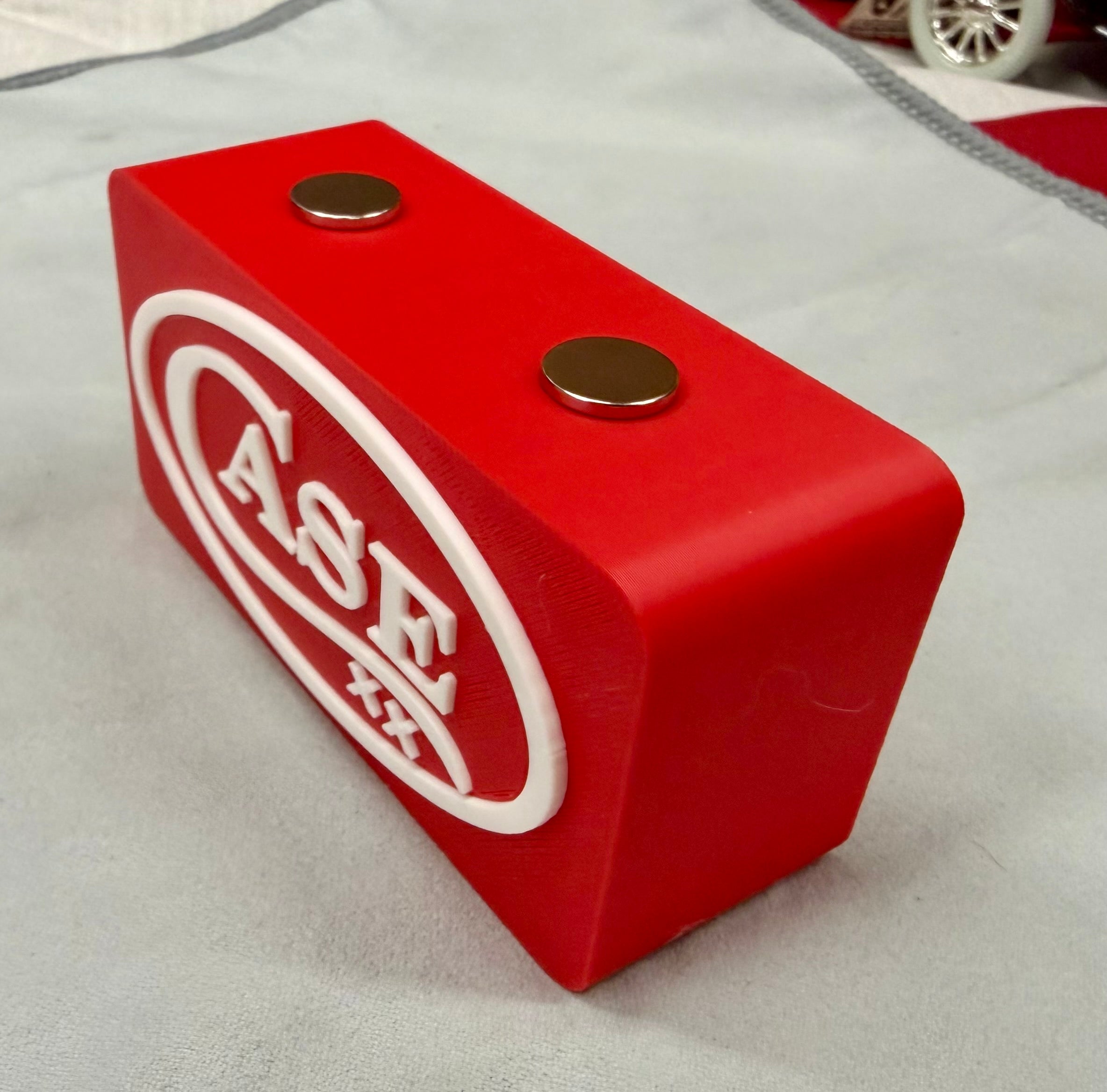 Magnetic Case XX Knife Display Stand – Red & White 3D Printed Collector Block (4” x 2” x 1.5”)