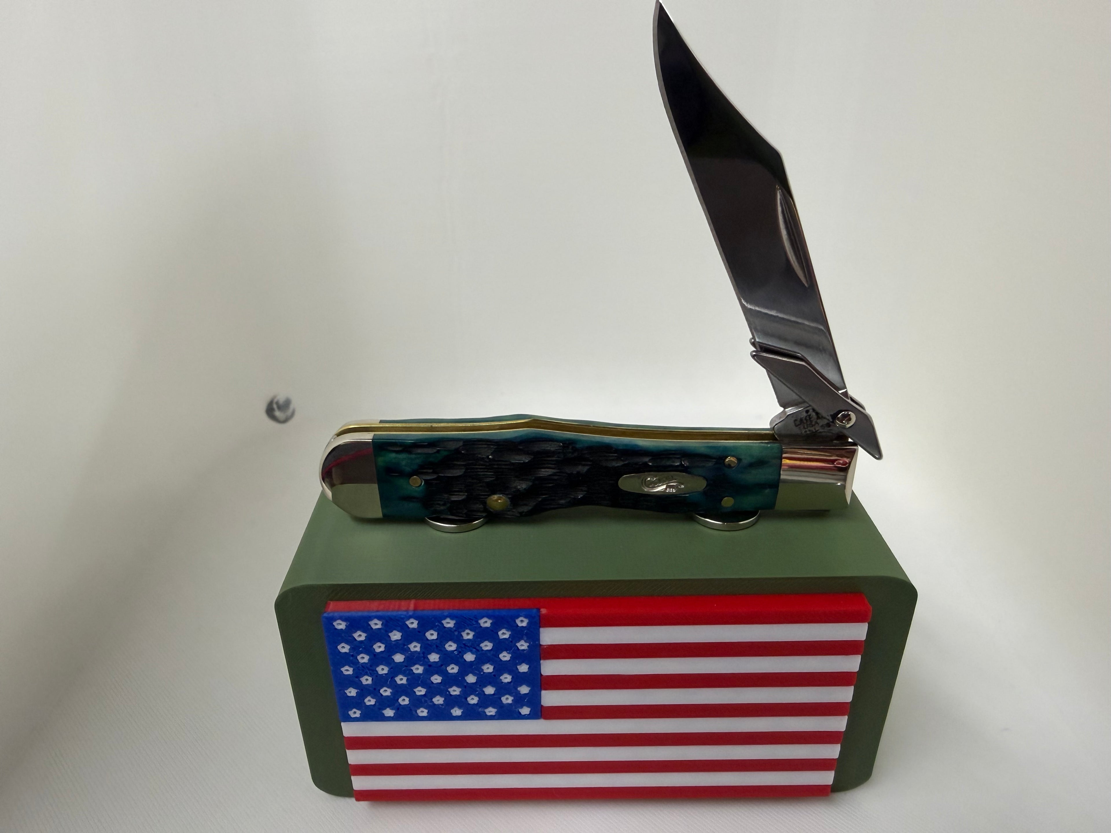 2026 Case XX Kentucky Bluegrass Cheetah Cub 611 1/2L SS Vault Knife NIB RARE