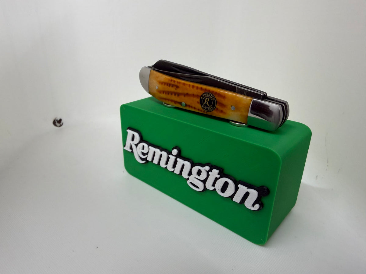 Remington Green & White Magnetic Knife Display Block – Premium 3D Printed Collector Stand