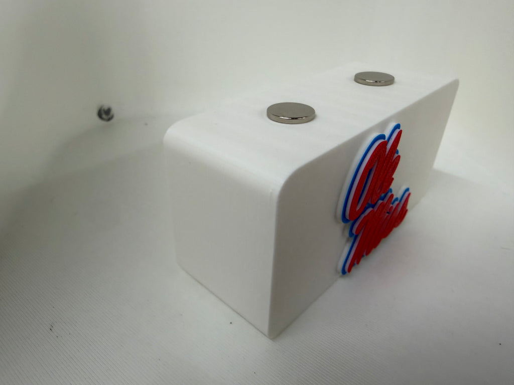 Ole Miss Rebels Magnetic Pocket Knife Display Block – SEC Team Colors