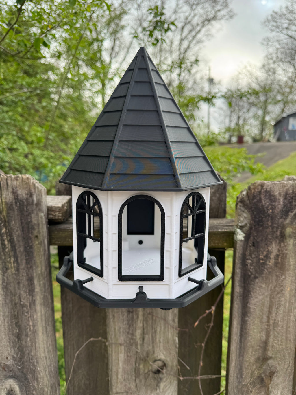 3D Printed Bird Feeder with Mounting Bracket – Black & White Outdoor Feeder | Rugged Finds Collection