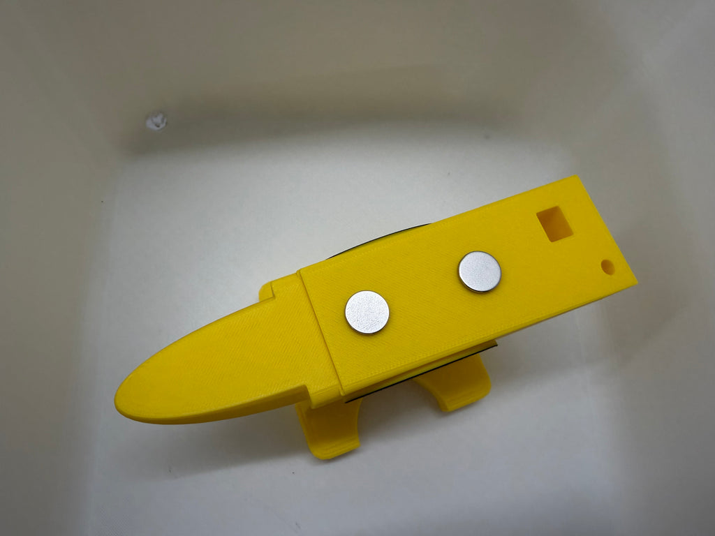 Case XX Magnetic Anvil Knife Display Yellow & Black