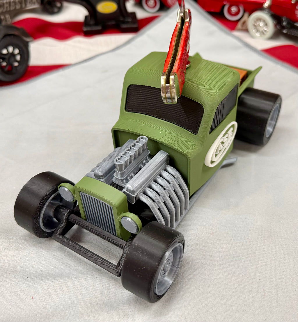 CASE XX OD Green Hot Rod Knife Display – 3D Printed Magnetic Collector Stand (Knife Not Included)
