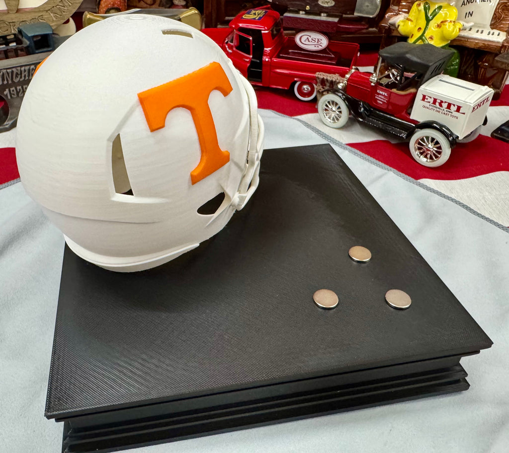 Tennessee Volunteers Helmet Knife Display – Premium 3D Printed Magnetic Stand (8” x 8”)