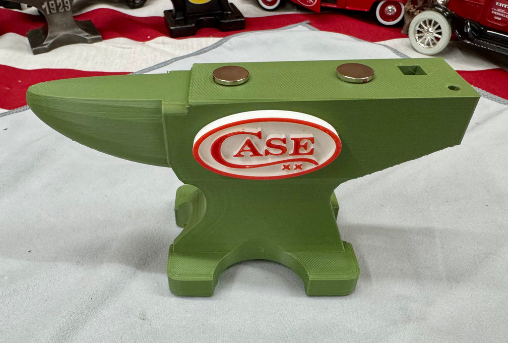 Case XX 3D Printed Anvil Knife Display – OD Green Magnetic Stand