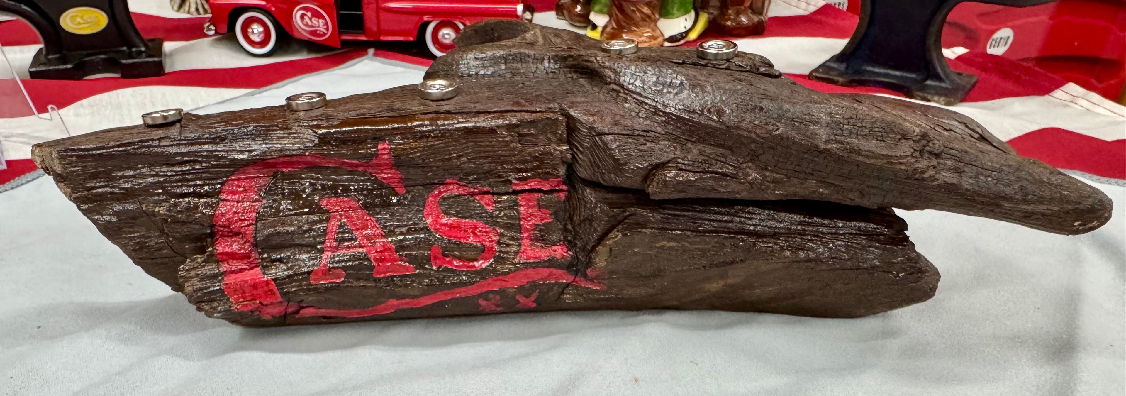 Alabama Driftwood Case XX Knife Display – Handcrafted Magnetic Collector Stand