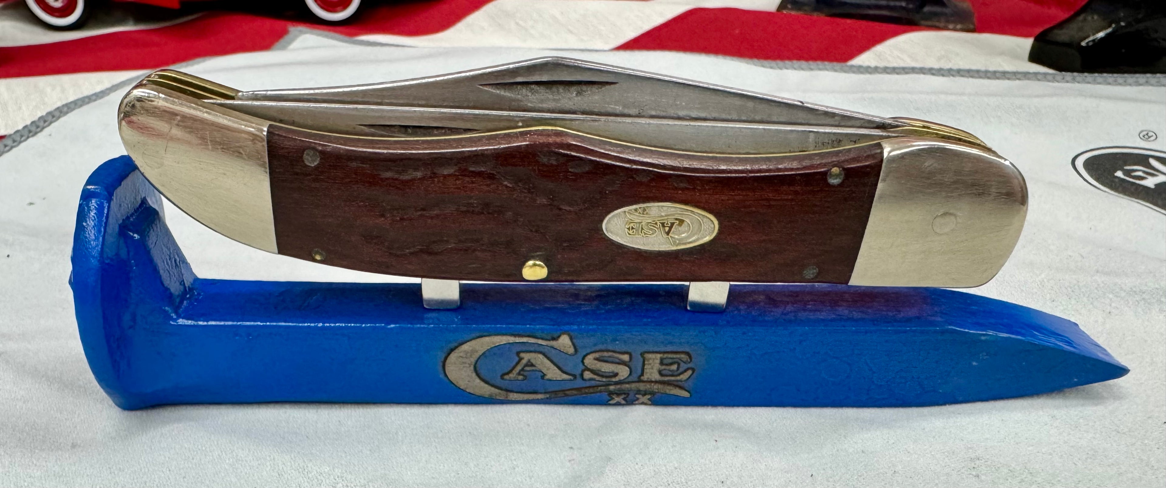 Case XX Blue Railroad Spike Knife Display – Magnetic Custom Knife Stand