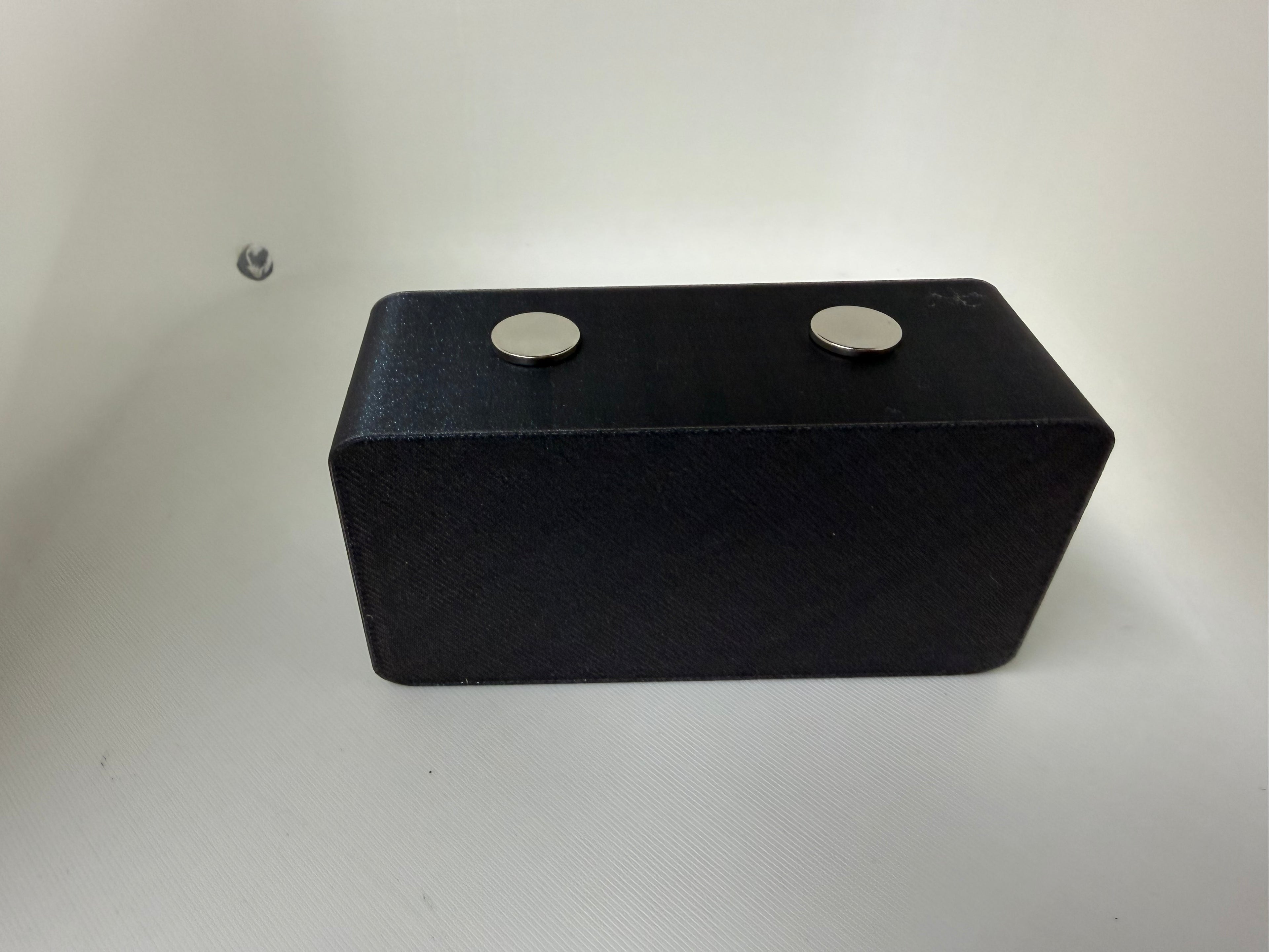 Three Cross Magnetic Knife Display Stand – Faith-Inspired 3D Printed Collector Display