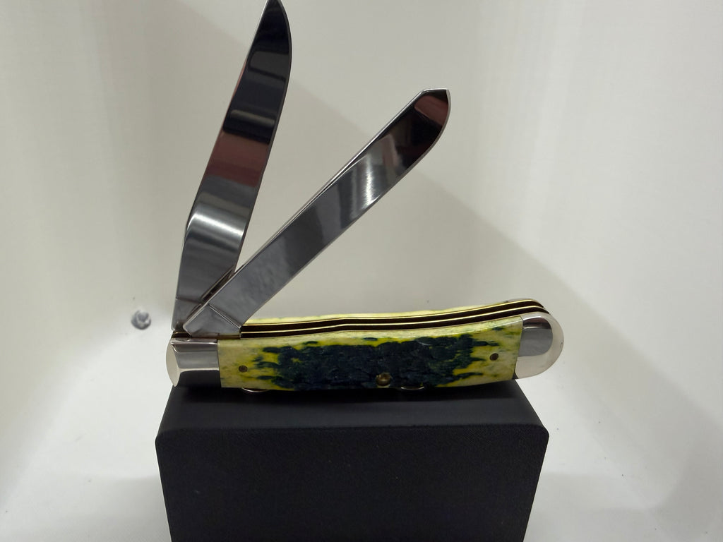 2002 Case XX Limited Edition Green Apple Bone Trapper