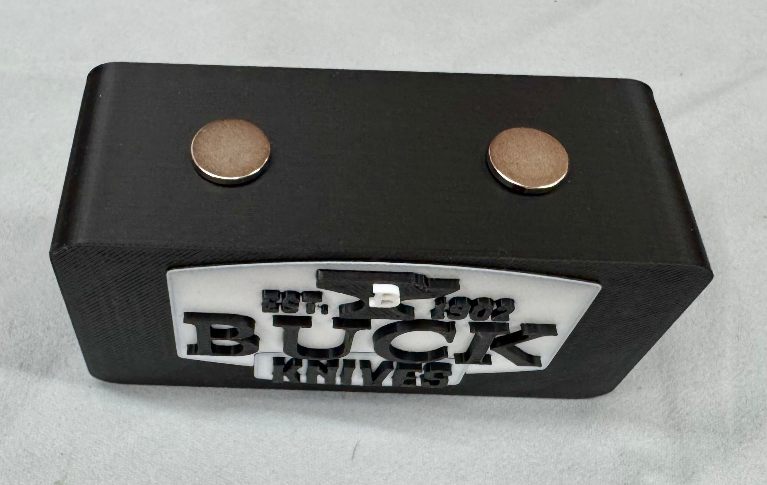 Buck Knives Magnetic Display Stand – Black 3D Printed Knife Holder (4” x 2” x 1.5”)