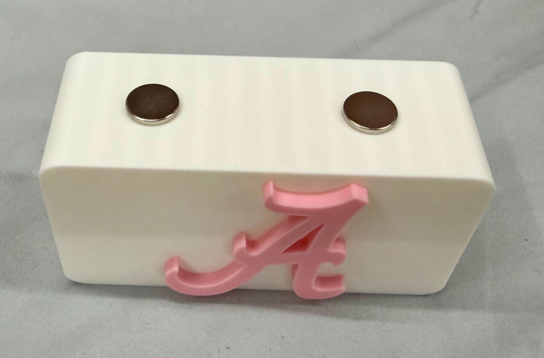 Alabama Crimson Tide Knife Display In White & Pink Magnetic 3D Printed Stand (4” x 2”)