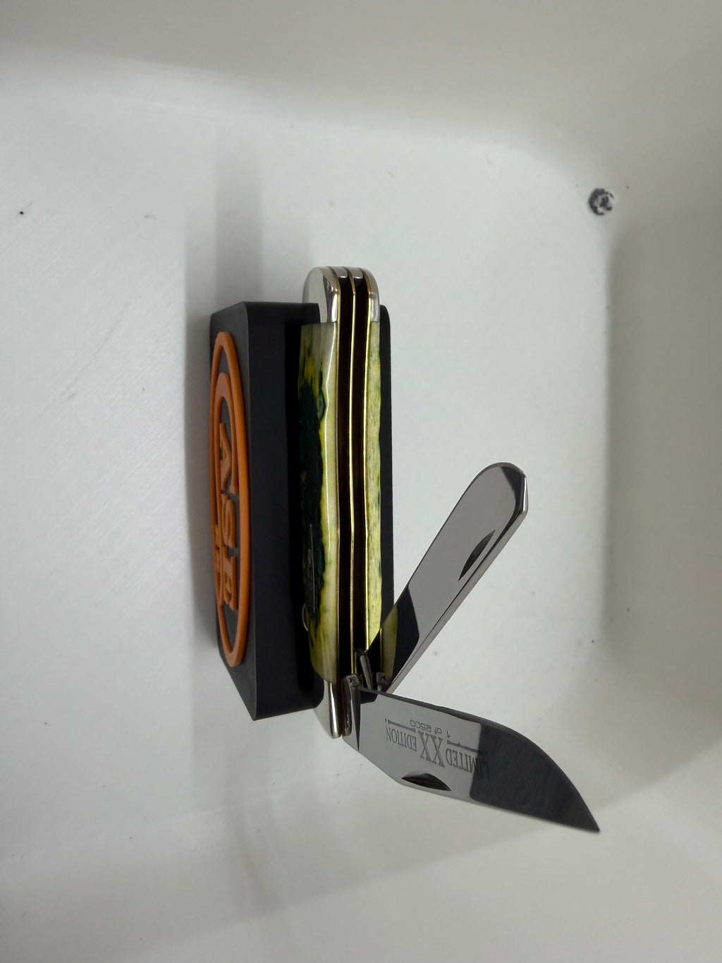 2002 Case XX Limited Edition Green Apple Bone Trapper