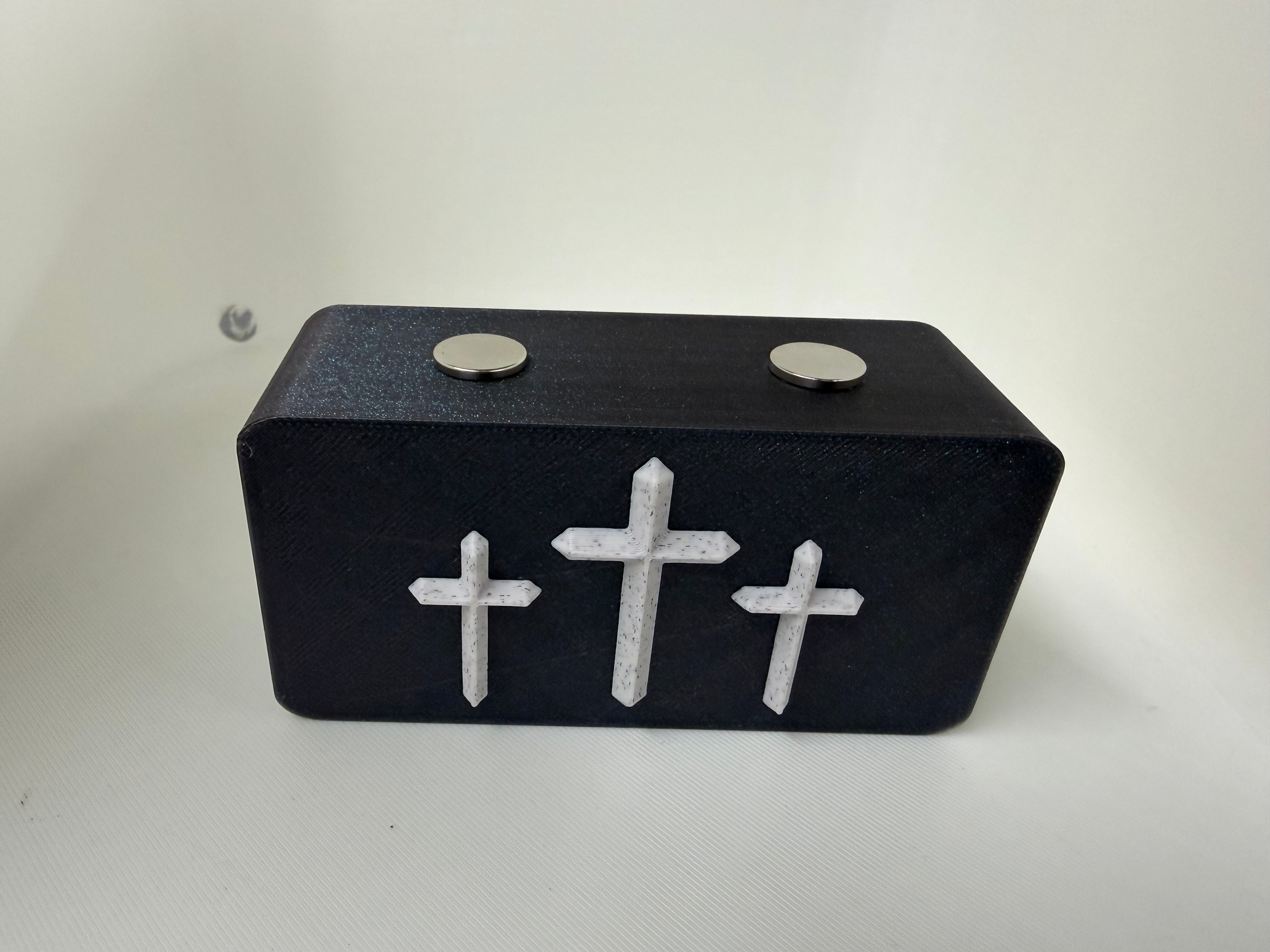 Three Cross Magnetic Knife Display Stand – Faith-Inspired 3D Printed Collector Display