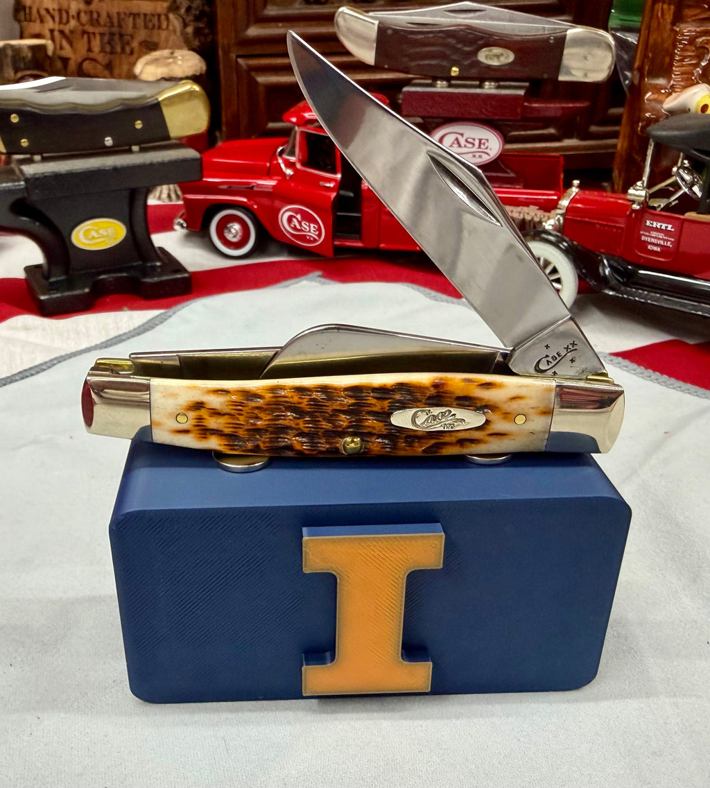 Illinois “I” Magnetic Knife Display – Navy Blue & Orange | 3D Printed EDC Stand (4” x 2”)