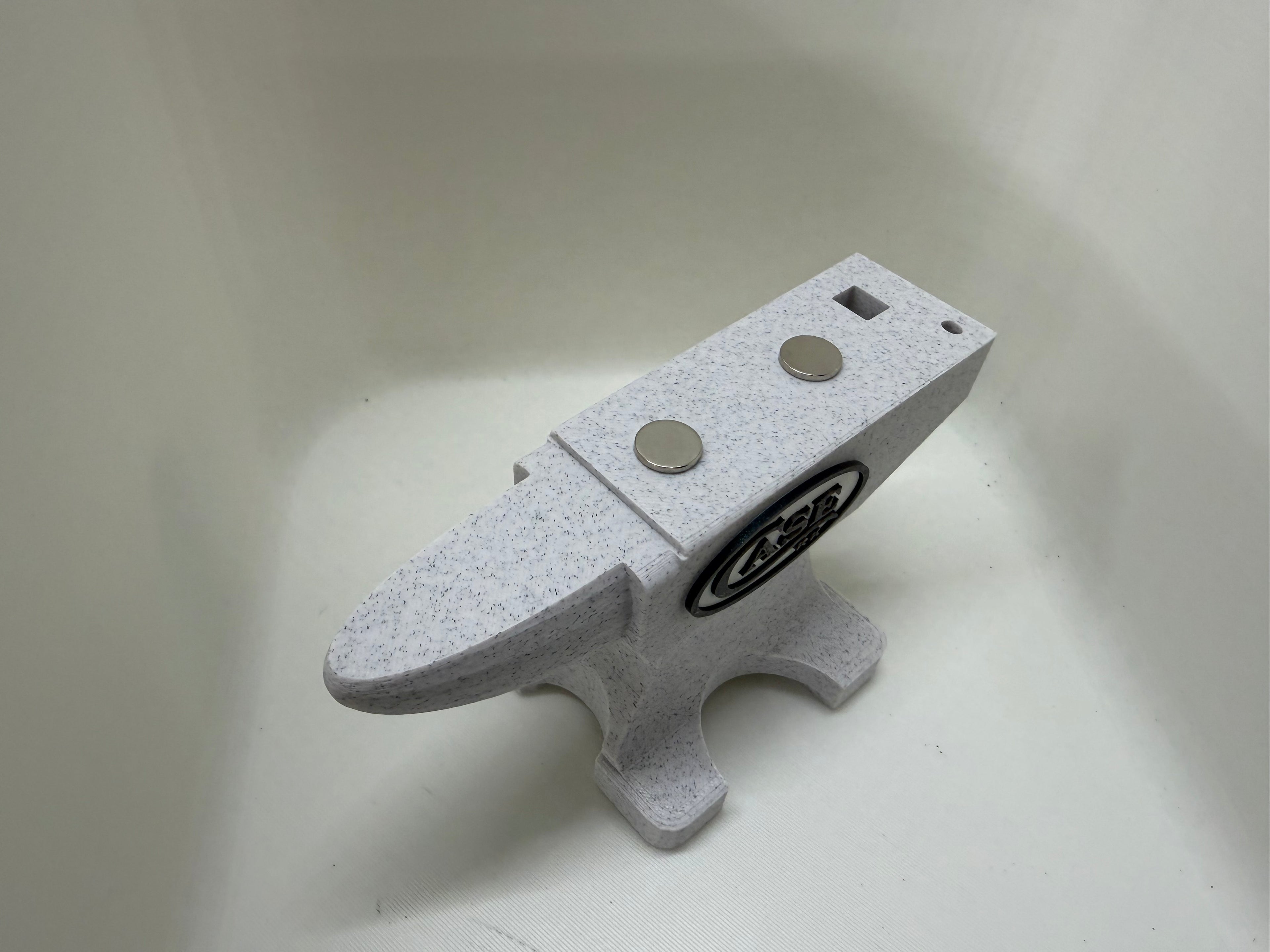 Case XX Magnetic Anvil Knife Display Marble & Black