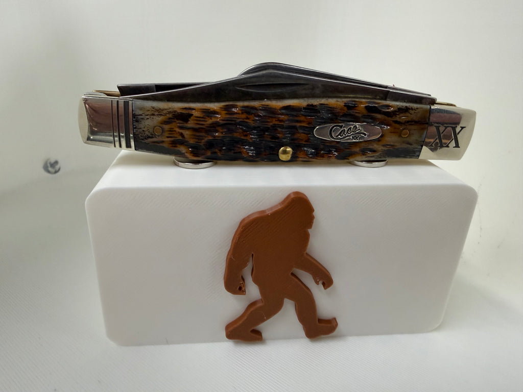 Bigfoot Sasquatch Magnetic Knife Display Block Premium 3D Printed Collector Stand OD Brown & White