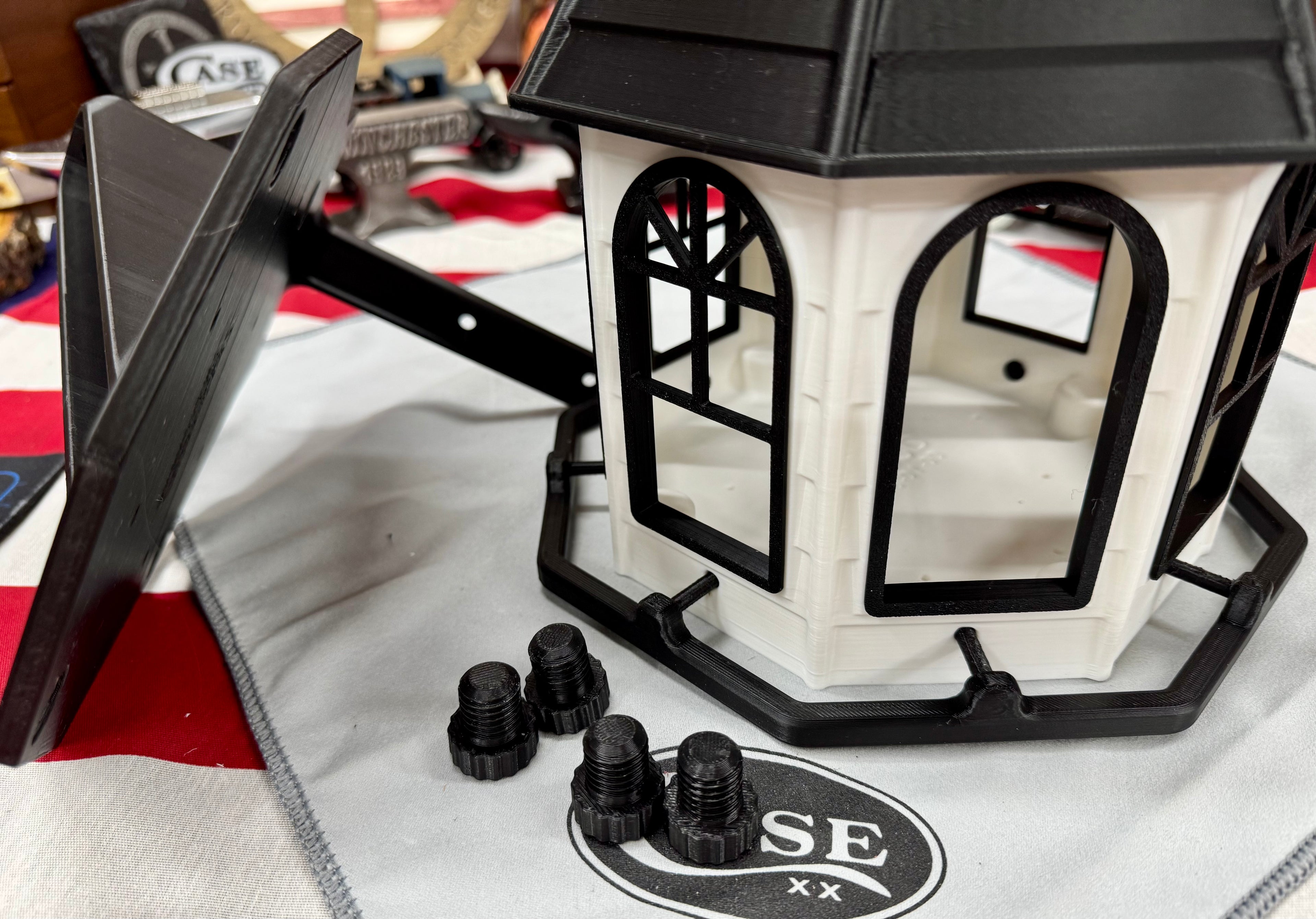 3D Printed Bird Feeder with Mounting Bracket – Black & White Outdoor Feeder | Rugged Finds Collection