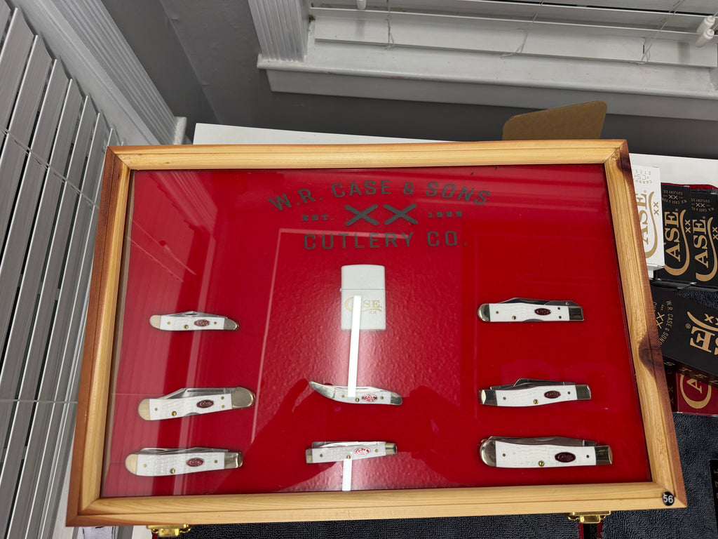 Case XX White SparXX Collector Set – 8 Knives + Case XX Lighter & Locking Cedar Display