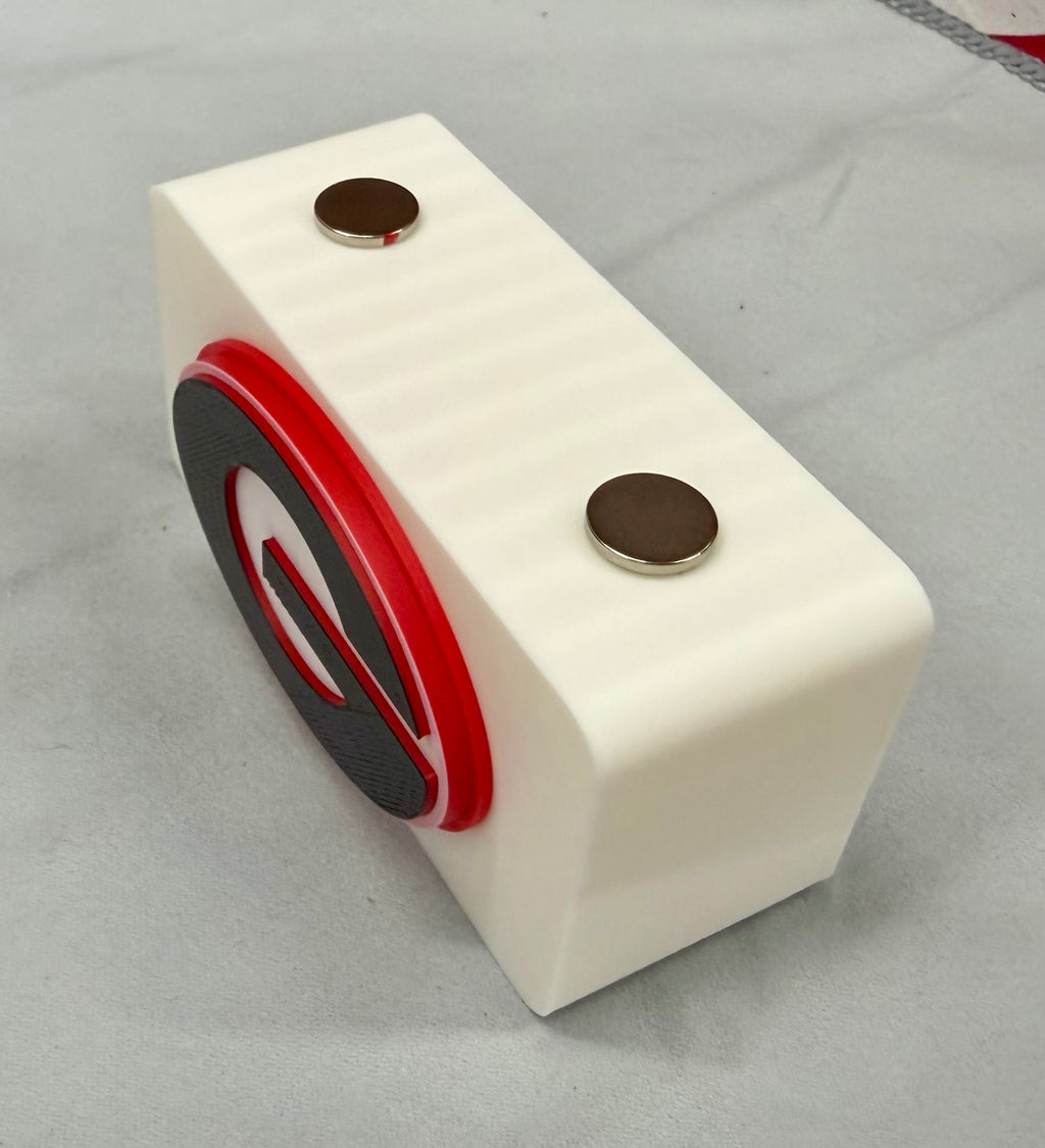 Georgia Bulldogs 3D Printed Knife Display Stand – Magnetic EDC Holder – Red, Black & White Logo – Compact 4x2 Display