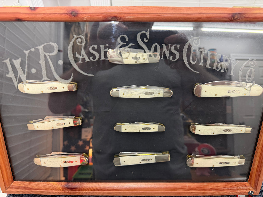 Case XX Smooth Natural Bone 10-Knife Collector Set – Locking Cedar Display Case