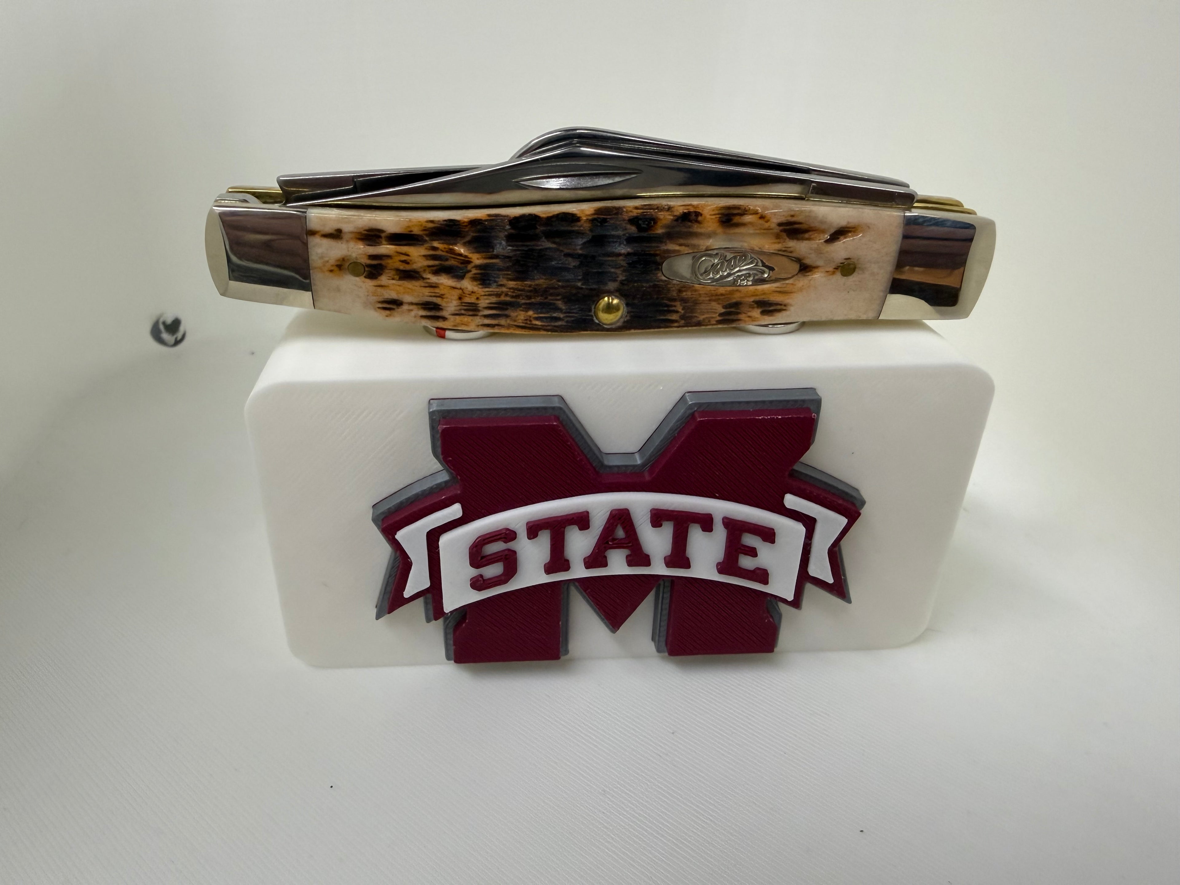 Mississippi State Bulldogs Magnetic Pocket Knife Display Block – SEC Team Colors