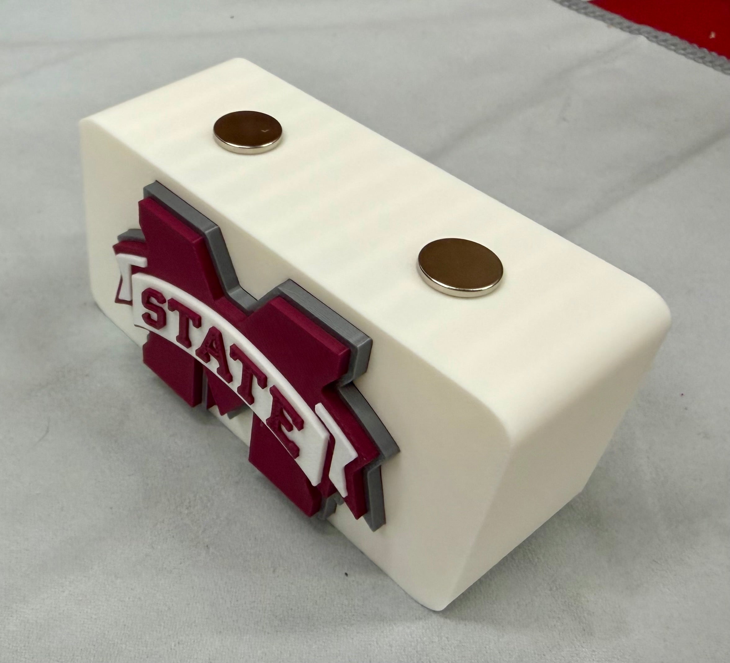 Mississippi State Knife Display In White & Maroon Magnetic 3D Printed Stand (4” x 2”)
