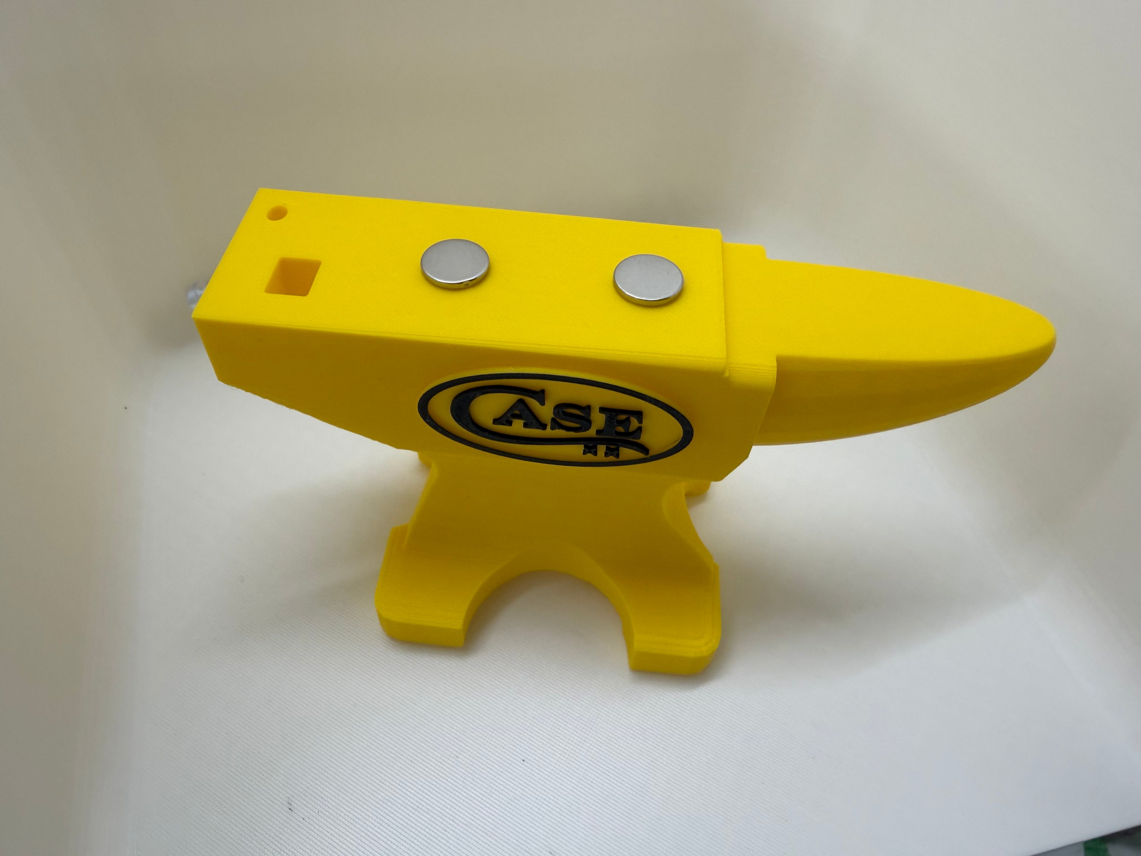 Case XX Magnetic Anvil Knife Display Yellow & Black