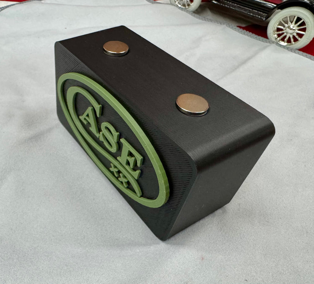 Case XX 3D Printed Magnetic Knife Display – OD Green Logo | Compact EDC Stand | Strong Magnet Hold